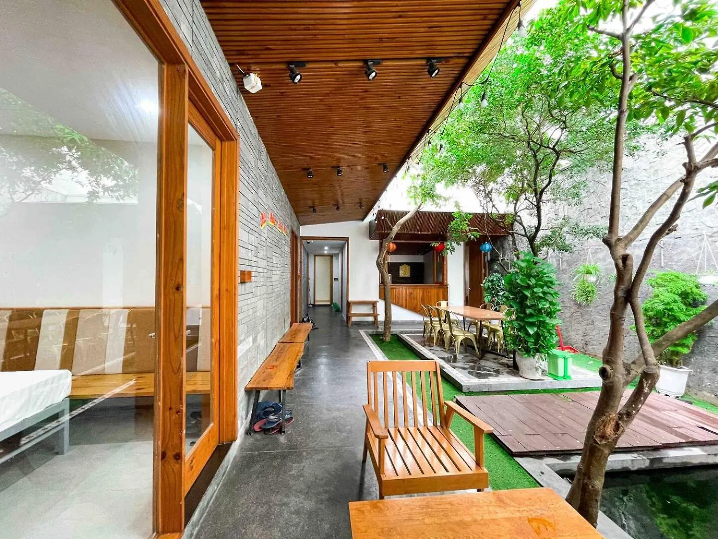 Carol House Da Nang Beach